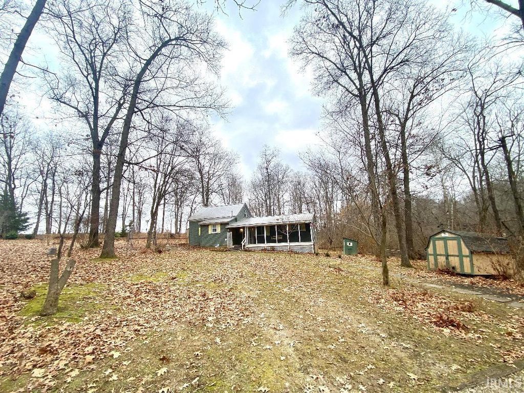 Photo of 9934 N 60 W Road, Worthington, IN 47471 (MLS # 202549775)