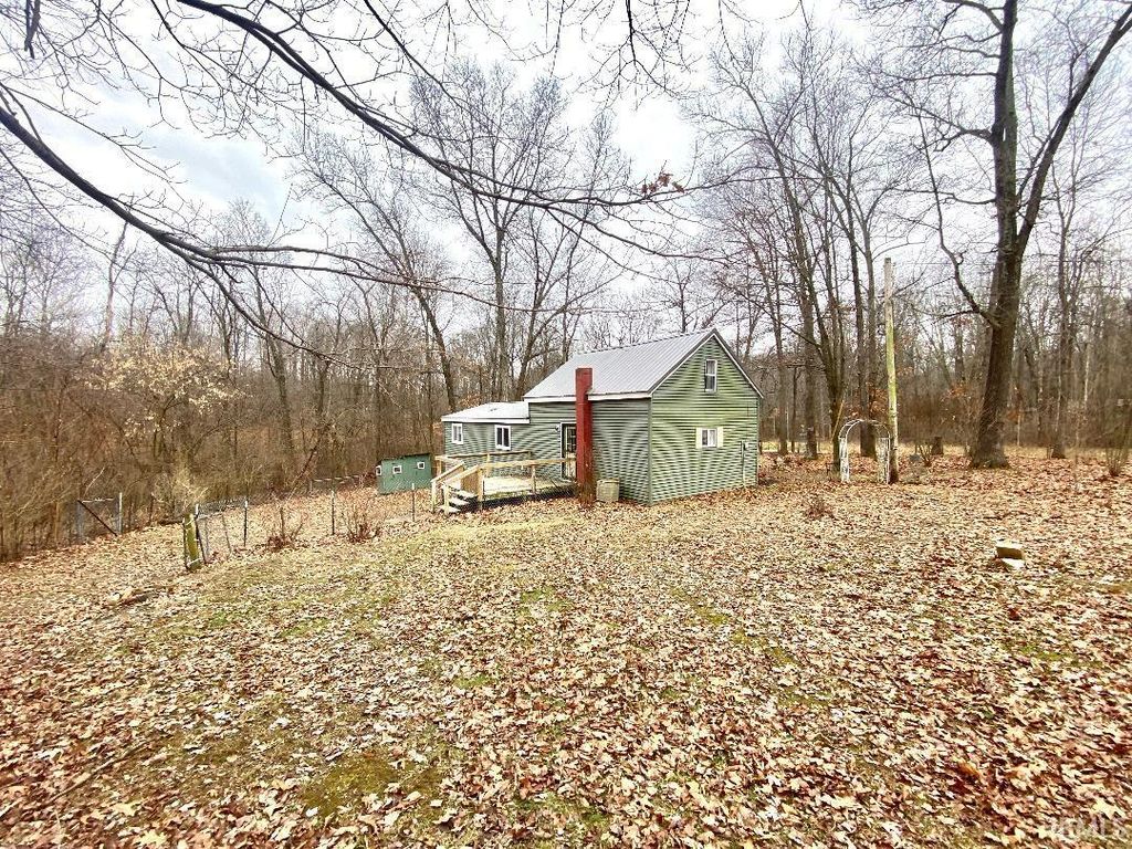 Photo of 9934 N 60 W Road, Worthington, IN 47471 (MLS # 202549775)