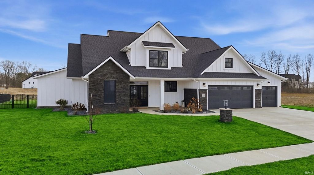 Photo of 570 Contour Cove, Huntertown, IN 46748 (MLS # 202607428)