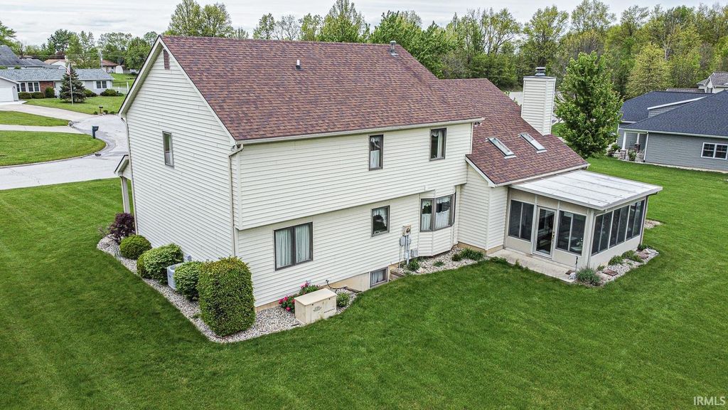 Photo of 120 Lindenwood Drive, Bluffton, IN 46714 (MLS # 202623084)