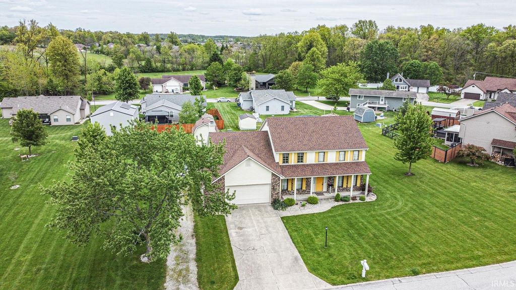 Photo of 120 Lindenwood Drive, Bluffton, IN 46714 (MLS # 202623084)