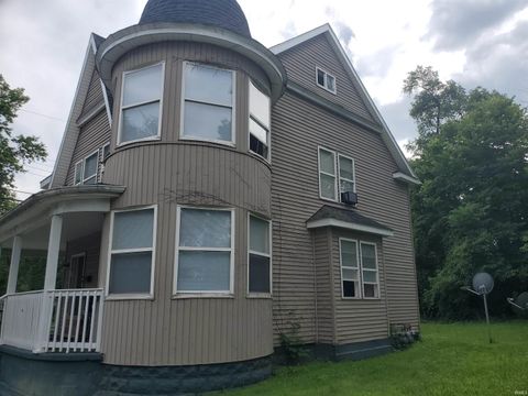 Tiny photo for 1711 S Saint Joseph Street, South Bend, IN 46613 (MLS # 202627820)