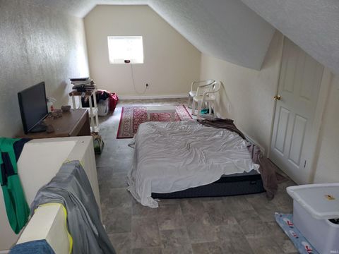 Tiny photo for 1711 S Saint Joseph Street, South Bend, IN 46613 (MLS # 202627820)