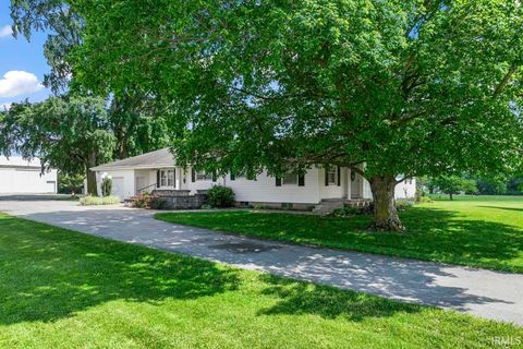 Tiny photo for 7453 S 500 W, Rossville, IN 46065 (MLS # 202621105)