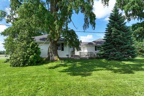 Tiny photo for 7453 S 500 W, Rossville, IN 46065 (MLS # 202621105)
