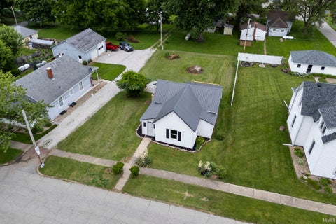 Tiny photo for 305 S Madison Street, Darlington, IN 47940 (MLS # 202623393)