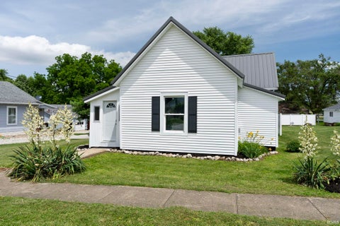 Tiny photo for 305 S Madison Street, Darlington, IN 47940 (MLS # 202623393)