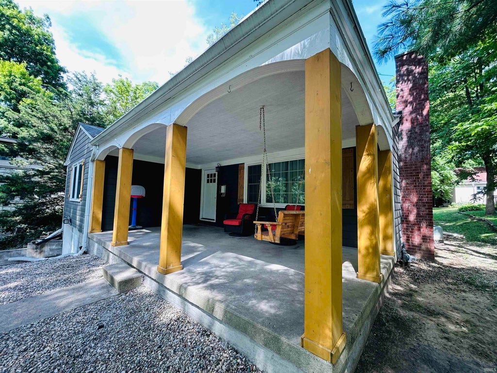 Photo of 307 Greenwood Avenue, Greencastle, IN 46135 (MLS # 202636239)