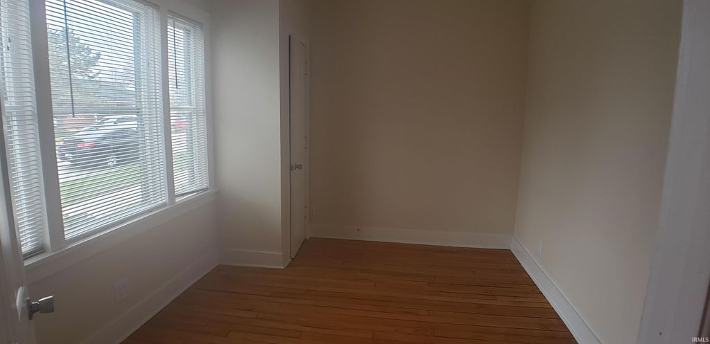 Photo of 120 N Frances Street, South Bend, IN 46617 (MLS # 202615034)