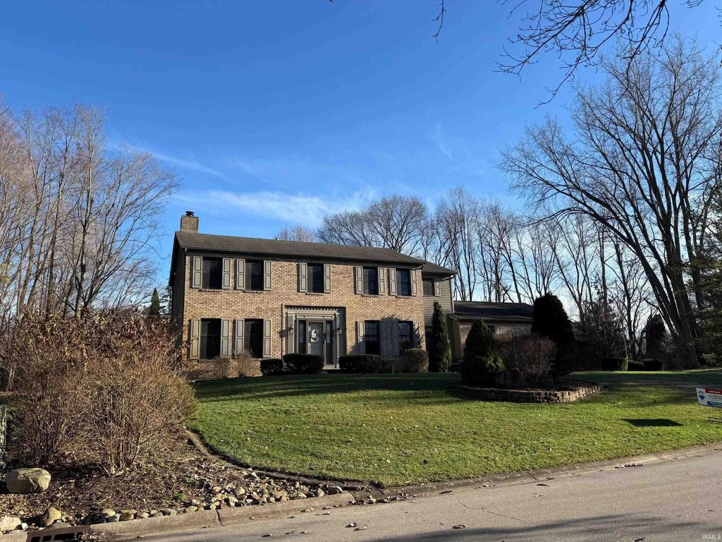 Photo of 59180 Deer Run Court, South Bend, IN 46614 (MLS # 202601717)