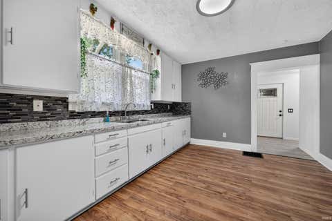 Tiny photo for 1018 Pleasant Hill HL, Logansport, IN 46947 (MLS # 202634277)