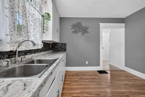 Tiny photo for 1018 Pleasant Hill HL, Logansport, IN 46947 (MLS # 202634277)