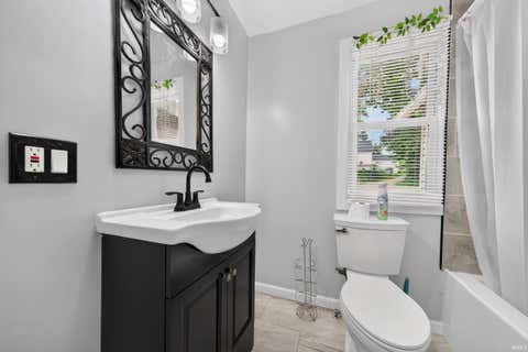 Tiny photo for 1018 Pleasant Hill HL, Logansport, IN 46947 (MLS # 202634277)