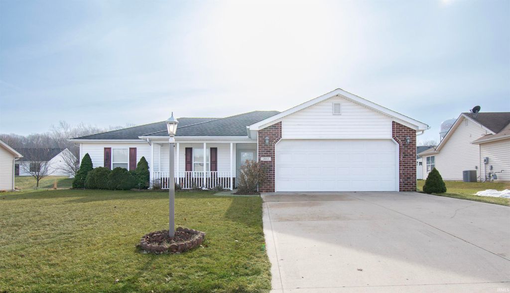 Photo of 2013 Priscilla Lane, Kendallville, IN 46755 (MLS # 202600246)