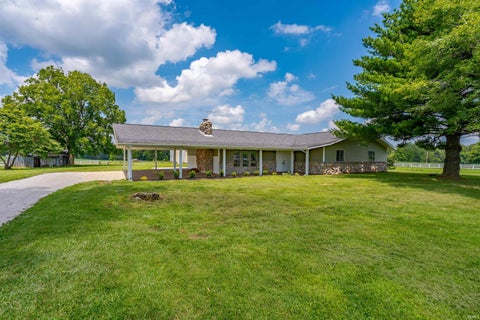 Photo of 2444 Metzger Road, Boonville, IN 47601 (MLS # 202626049)