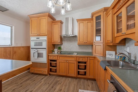Tiny photo for 2444 Metzger Road, Boonville, IN 47601 (MLS # 202626049)