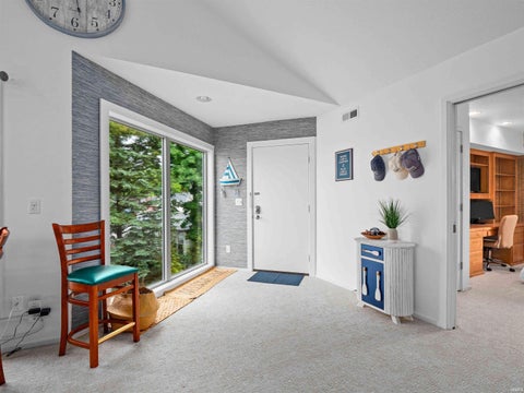 Tiny photo for 10660 N Southshore Drive #D3, Syracuse, IN 46567 (MLS # 202637300)