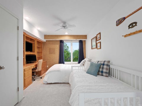 Tiny photo for 10660 N Southshore Drive #D3, Syracuse, IN 46567 (MLS # 202637300)