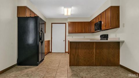 Tiny photo for 122 S East Street, Spencer, IN 47460 (MLS # 202618685)