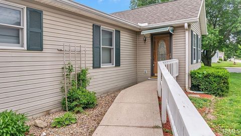 Tiny photo for 122 S East Street, Spencer, IN 47460 (MLS # 202618685)