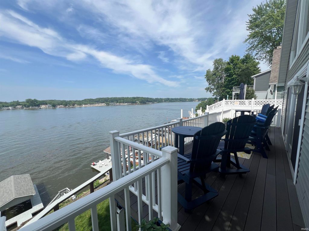 Photo of 5823 E Sheridan Road, Monticello, IN 47960 (MLS # 202522521)