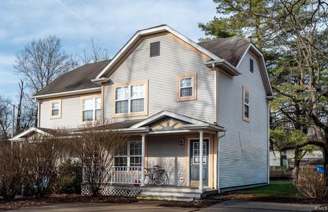 Photo of 1230-1232 E Tylers Turn, Bloomington, IN 47401 (MLS # 202607561)