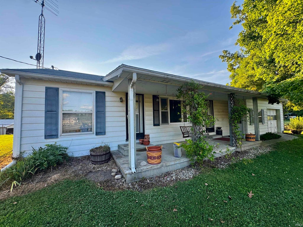 Photo of 6783 Stogsdill Road, Bloomington, IN 47401 (MLS # 202628421)
