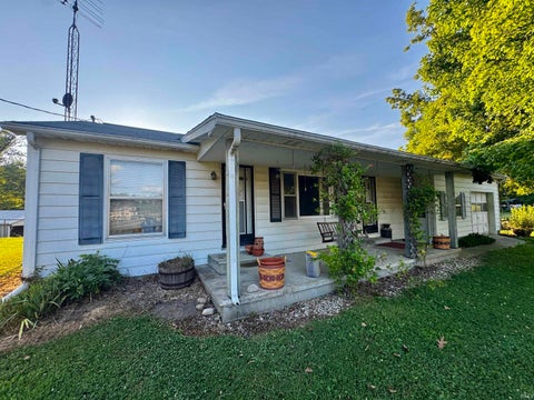 Photo of 6783 Stogsdill Road, Bloomington, IN 47401 (MLS # 202628421)