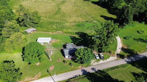 Photo of 6783 Stogsdill Road, Bloomington, IN 47401 (MLS # 202628421)