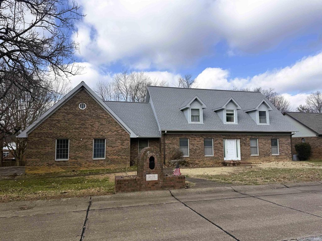 Photo of 1616 Kings Bridge Road, Evansville, IN 47725 (MLS # 202600842)