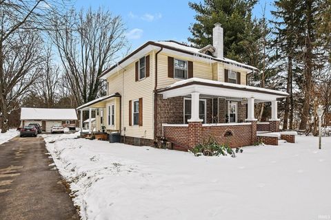Photo of 2731 Pleasant Plain Avenue, Elkhart, IN 46517 (MLS # 202603787)