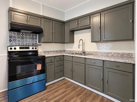 Tiny photo for 905 Mckinnie Avenue, Fort Wayne, IN 46806 (MLS # 202644945)