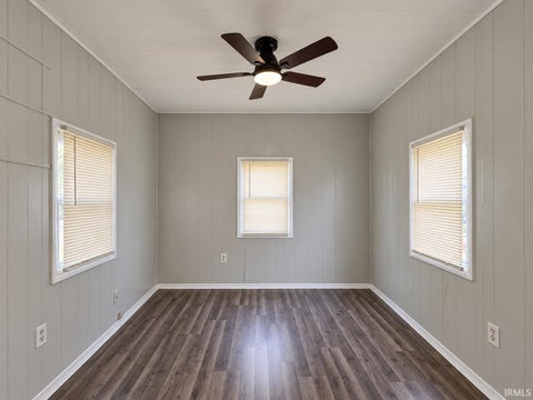 Tiny photo for 905 Mckinnie Avenue, Fort Wayne, IN 46806 (MLS # 202644945)