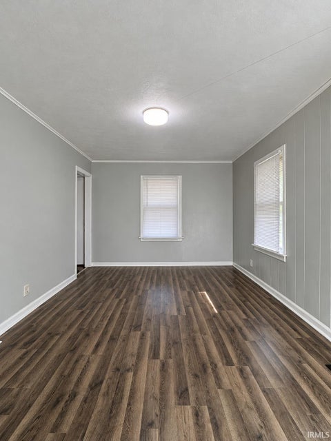 Tiny photo for 905 Mckinnie Avenue, Fort Wayne, IN 46806 (MLS # 202644945)