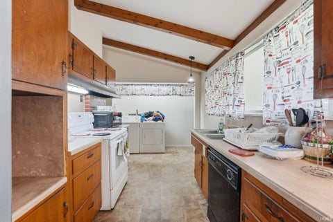 Tiny photo for 4911-4913 Lake Avenue, Fort Wayne, IN 46815 (MLS # 202616451)