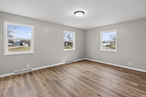 Tiny photo for 815 Parkway Drive, Logansport, IN 46947 (MLS # 202601368)