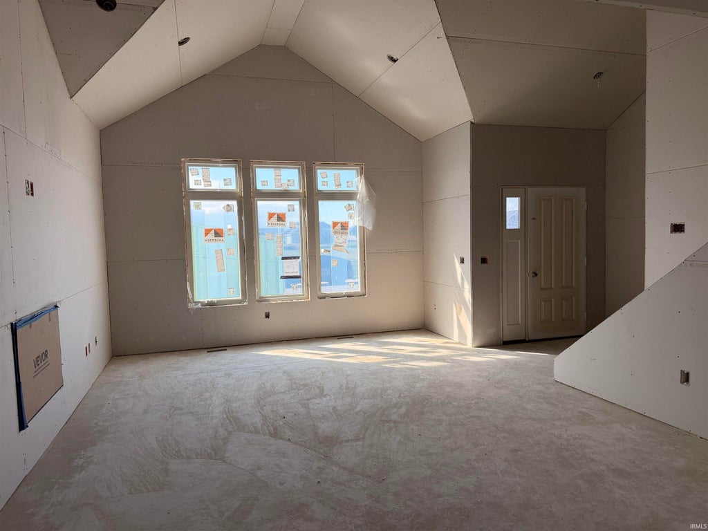 Photo of 4814 Whittlebury Drive, Fort Wayne, IN 46818 (MLS # 202639948)