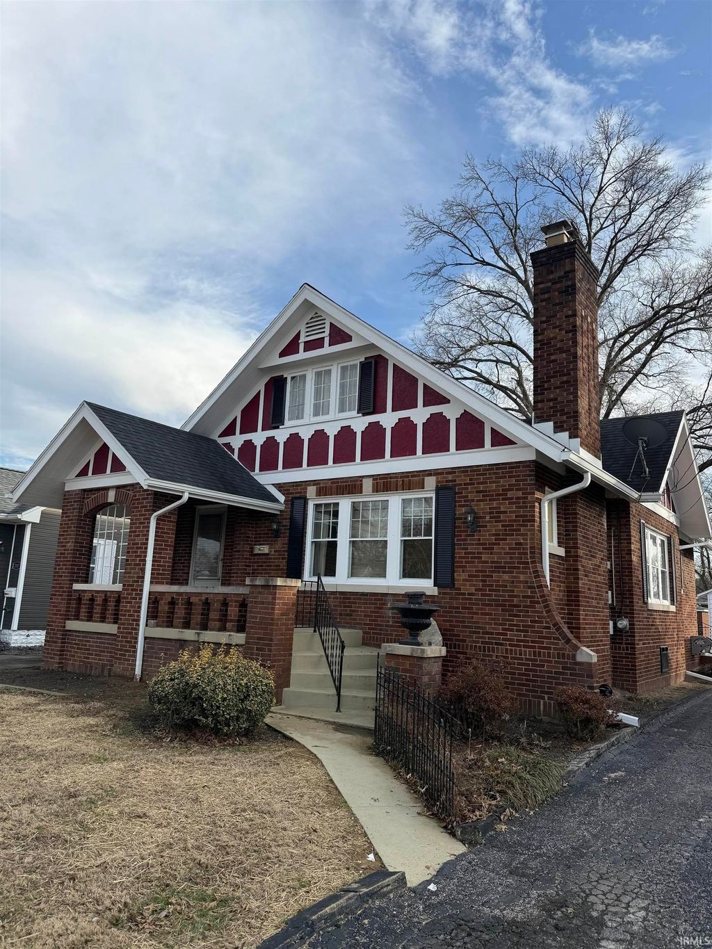 Photo of 2013 Vogel Road, Evansville, IN 47711 (MLS # 202607412)