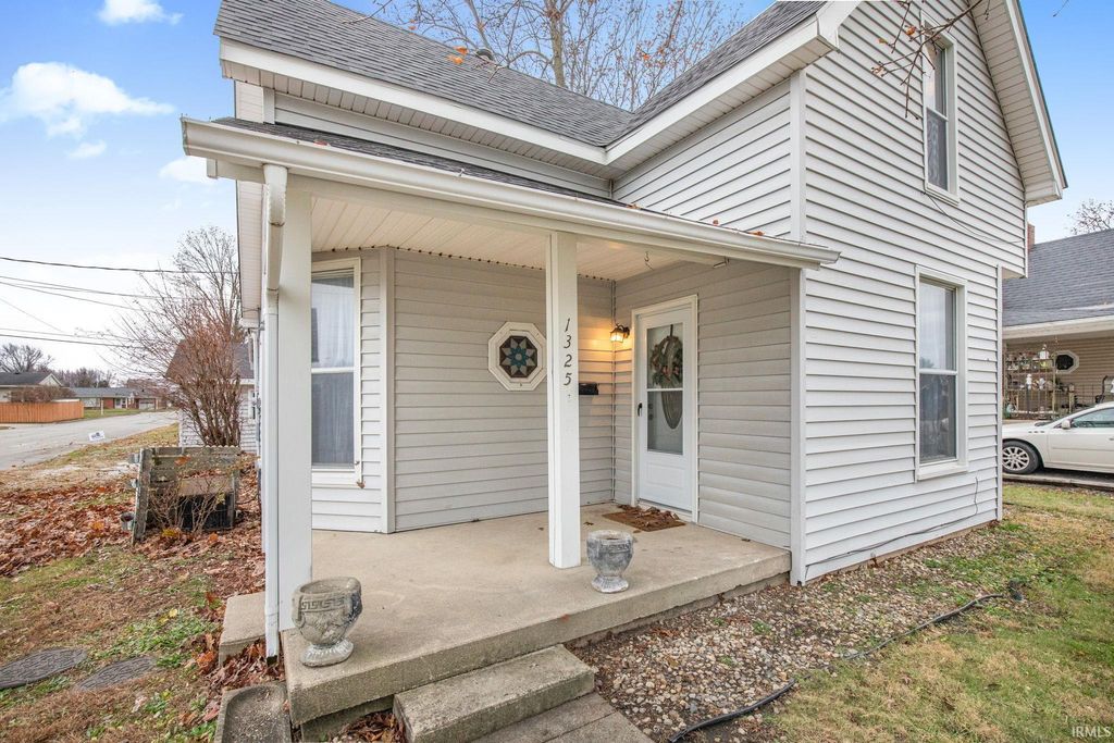 Photo of 1325 S K Street, Elwood, IN 46036 (MLS # 202547566)