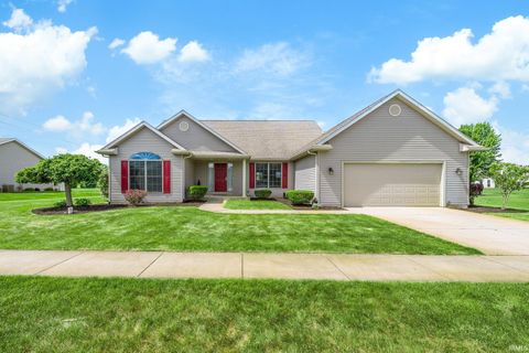 13849 Old Colony Drive, Granger, IN 46530 - #: 202519250