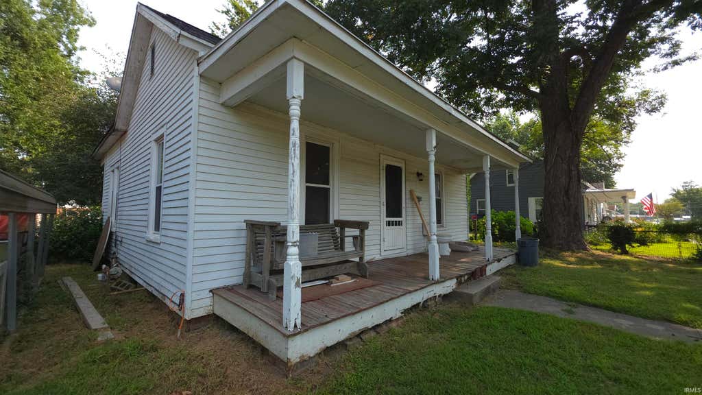 Photo of 719 Vine Street, Rockport, IN 47635 (MLS # 202634879)