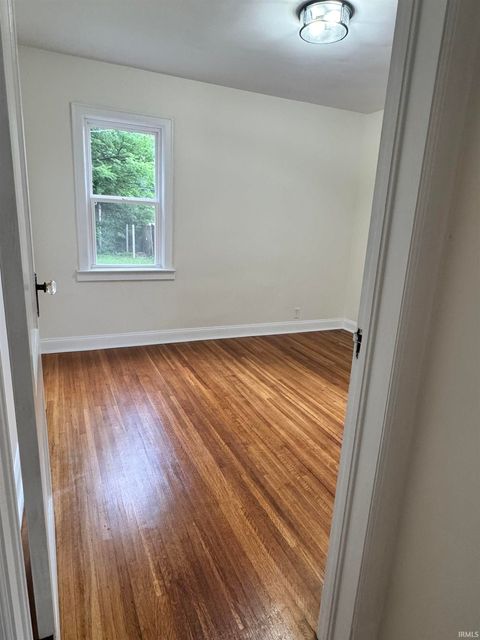 Tiny photo for 2533 N Sherman Street, Evansville, IN 47712 (MLS # 202615396)