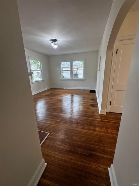 Tiny photo for 2533 N Sherman Street, Evansville, IN 47712 (MLS # 202615396)