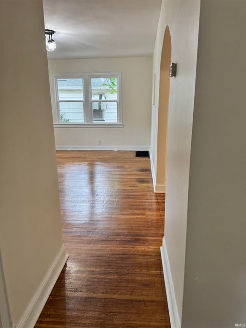 Tiny photo for 2533 N Sherman Street, Evansville, IN 47712 (MLS # 202615396)