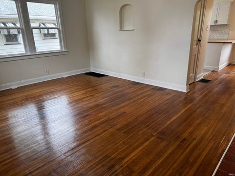 Tiny photo for 2533 N Sherman Street, Evansville, IN 47712 (MLS # 202615396)