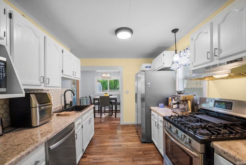 Tiny photo for 824 S 24th Street, Lafayette, IN 47905 (MLS # 202622995)