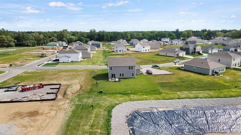 Tiny photo for 752 Atilla Way, Huntertown, IN 46748 (MLS # 202628856)