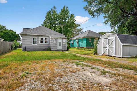Tiny photo for 836 S Webster Street, Kokomo, IN 46901 (MLS # 202531246)