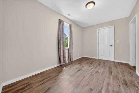 Tiny photo for 836 S Webster Street, Kokomo, IN 46901 (MLS # 202531246)
