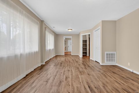 Tiny photo for 836 S Webster Street, Kokomo, IN 46901 (MLS # 202531246)
